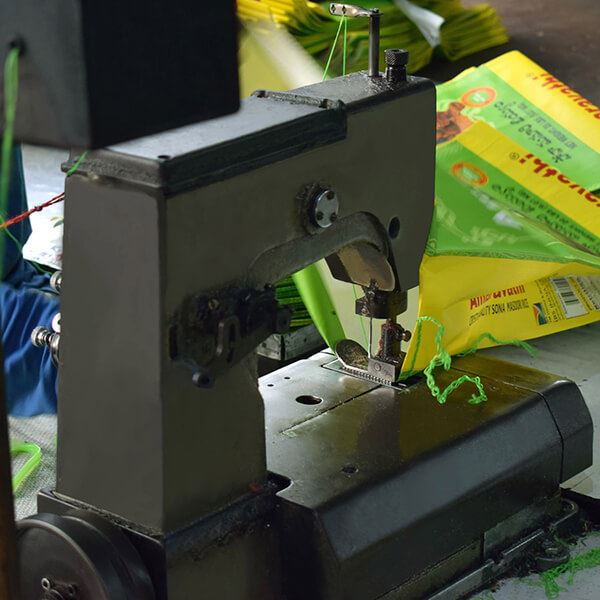 Mass Image Compressor Compressed this image. https://sourceforge.net/projects/icompress/ with Quality:80